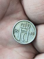 Obverse showing crowned H7 monogram and date 1953