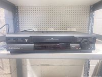 Front view of Mitsubishi HS-U500 VCR