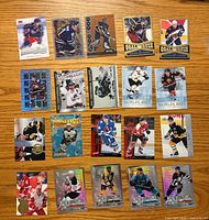Front view of all 20 hockey insert cards