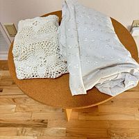 Tabletop with folded linens