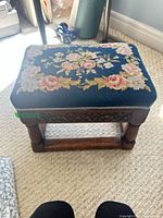 overall view of footstool top and frame