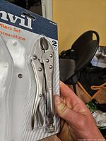 Retail package front showing two locking pliers and Anvil branding