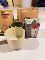 Honey vase box, two planter pots