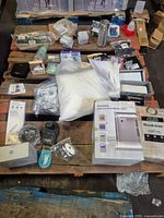 Overview of pallet with all boxed/bagged items visible