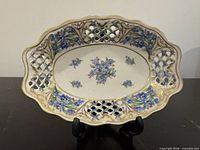 Full view of oval Schumann Bavaria trinket dish on stand