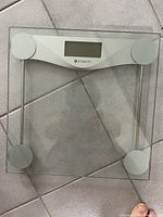 Top view of Etekcity digital bathroom scale