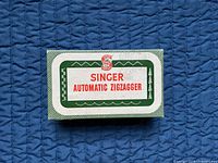 Closed box showing Singer Automatic ZigZagger branding