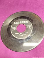 Full view of the 7-inch record showing label Ricordati Della Tua Bruna