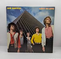 Front album sleeve Air Supply Lost in Love