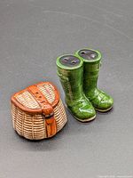 Front view of basket and boots shakers