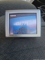 Front view of Garmin nüvi 350 on startup screen