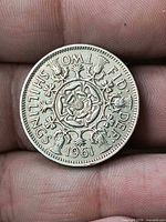 Reverse showing TWO SHILLINGS 1961 floral design