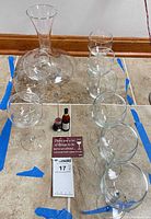Full lot: eight balloon glasses, decanter, mini figurine, magnet