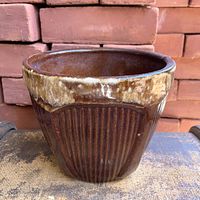 Overall view of planter showing glaze and ribbed design