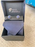 Tie and cufflinks in CUL Handmade box