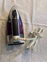 Black+Decker steam iron top view with cord