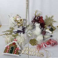 Full lot overview showing all ornaments and sign