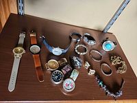 All items overview on shelf