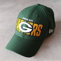 Overall view of New Era Green Bay Packers 9FORTY hat