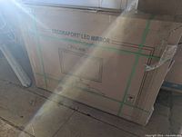 Full view of sealed Decoraport LED mirror carton