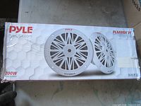 Pyle Hydra PLMR6KW speaker retail box showing model and 200W rating