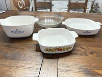 Overview of all four bakeware pieces on table