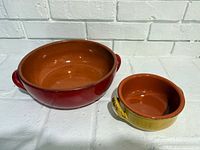 Both DaSilva earthenware bowls side by side showing sizes and colors