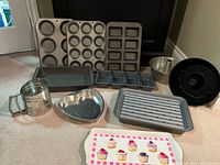 Group shot of all bakeware pieces standing and lying flat