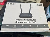 Front of box showing model DIR-605L and N300 rating