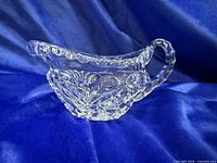 side view showing cut pattern and handle