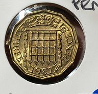 Reverse of 1967 threepence showing crowned portcullis design