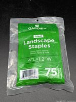 Front of sealed Gardien package showing label and staple count