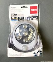 Front view of packaged RCA 7-LED motion activated light