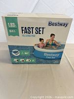 Front of sealed retail box showing product image and specifications 1.83 m x 51 cm