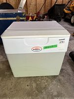 Front and top view of Koolatron cooler