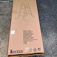 Full box showing Intex branding and manufacturing info