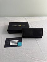 Key case, presentation box, guarantee card overview