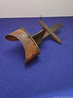 Overall top view of wooden stereoscope viewer