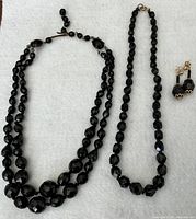 Overview of both necklaces and earrings