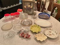 full lot overview showing all items on table