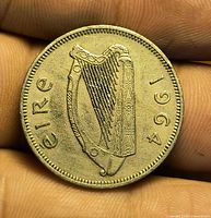 Obverse showing Irish harp and date 1964