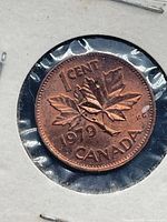 Reverse of 1979 Canada 1-cent coin showing maple leaf design