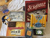 Group shot showing all games and puzzle in lot