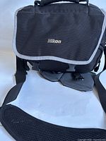 Nikon padded shoulder bag front view