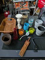 Full lot overview showing all fourteen items arranged on table