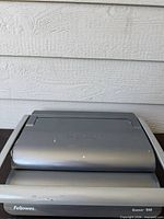 Full frontal view of Fellowes Quasar 500 unit closed