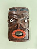 Front view of entire Tlingit-style ceramic mask