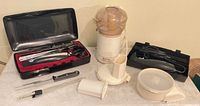 Overall lot with carving knife set, Sunbeam Oskar grinder, accessories