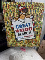 Front cover of The Great Waldo Search paperback