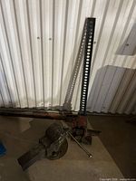 Bench vise and high-lift jack overall view